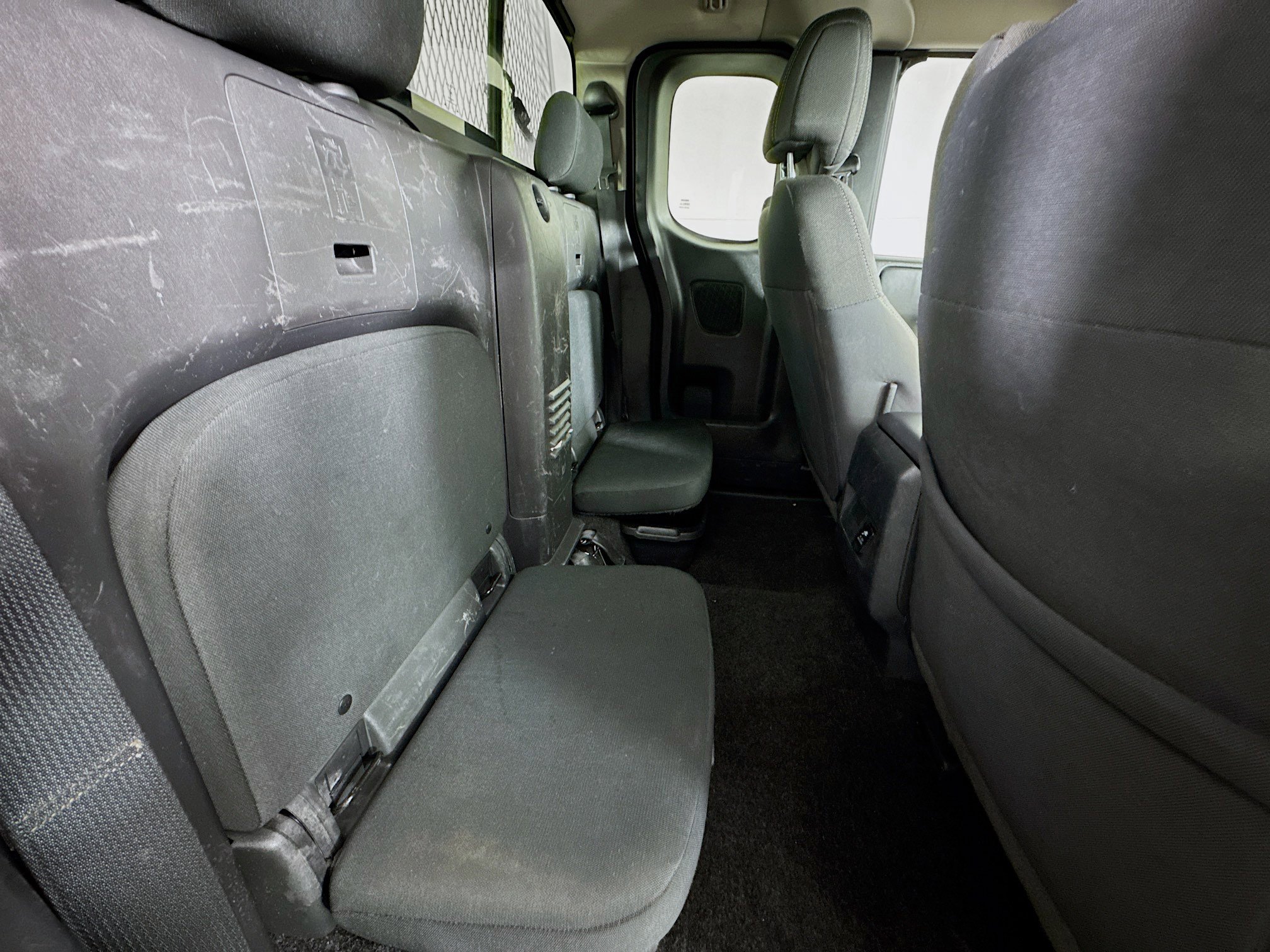 Used 2023 Nissan Frontier SV w/ SV Convenience Package image 26