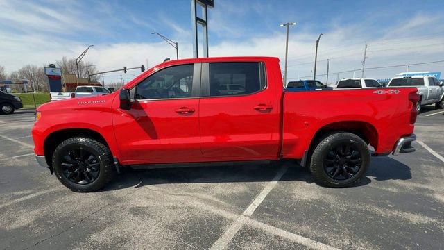 Used 2025 Chevrolet Silverado 1500 LT AWD/4WD image 5