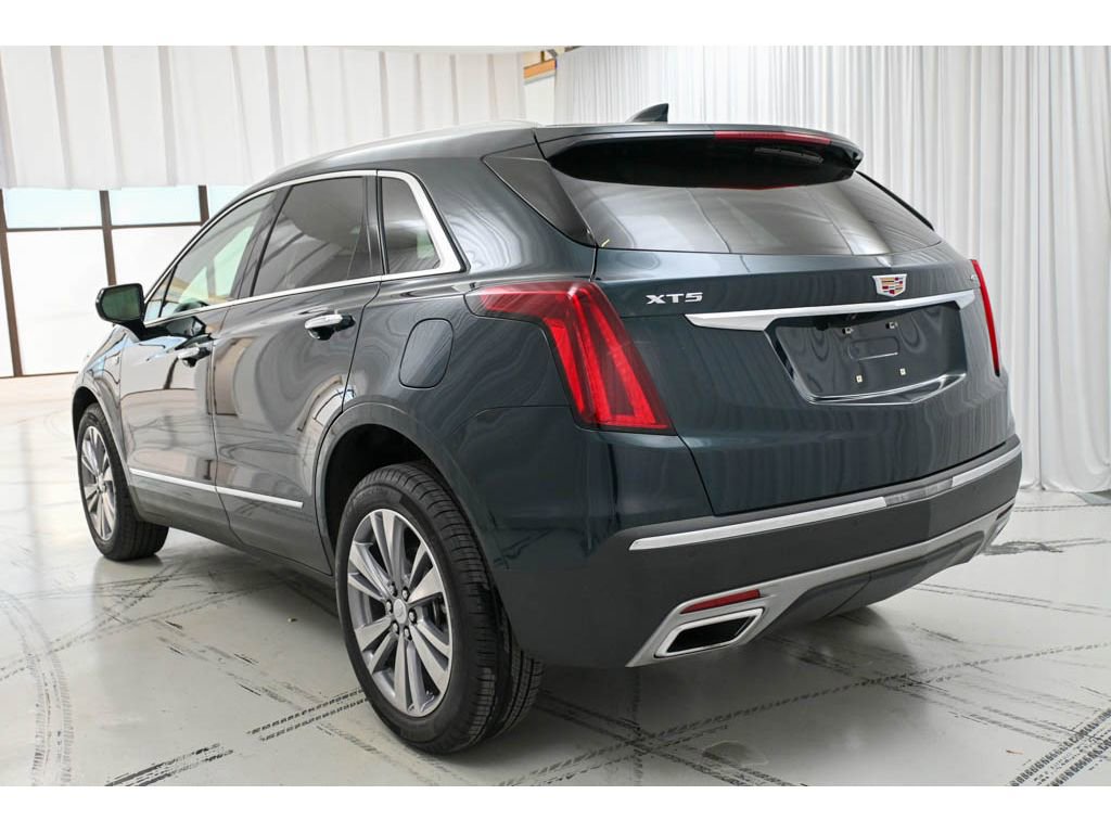 Certified 2025 Cadillac XT5 Premium Luxury image 5