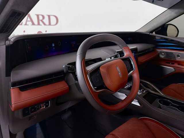 Certified 2025 Lincoln Nautilus Black Label image 11