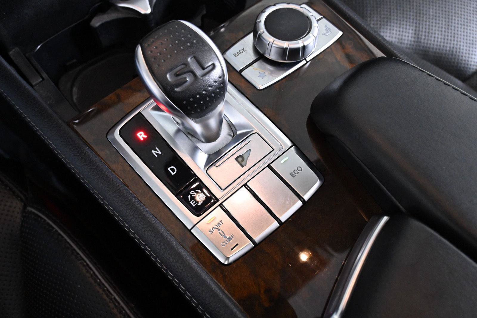 Used 2013 Mercedes-Benz SL 550 image 28