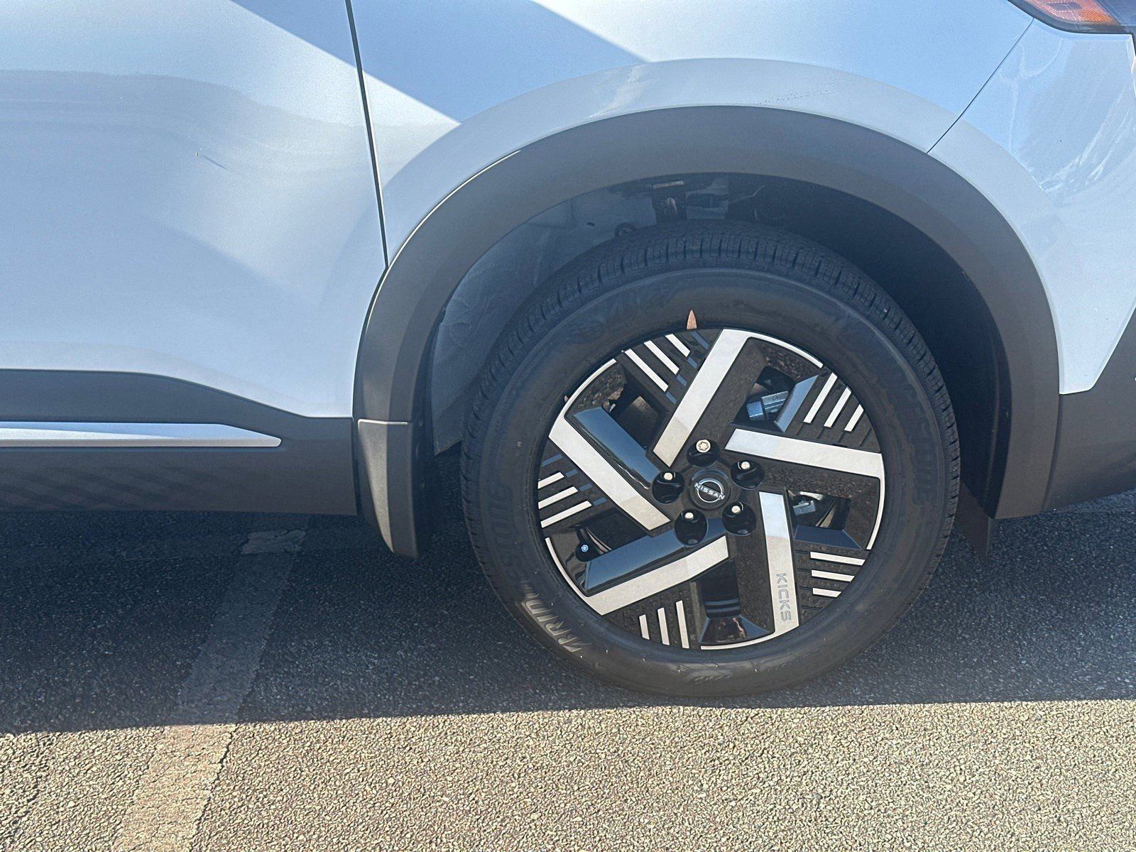 New 2026 Nissan Kicks SV image 12