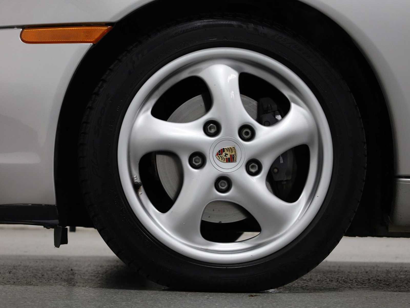 Used 2000 Porsche Boxster RWD image 31