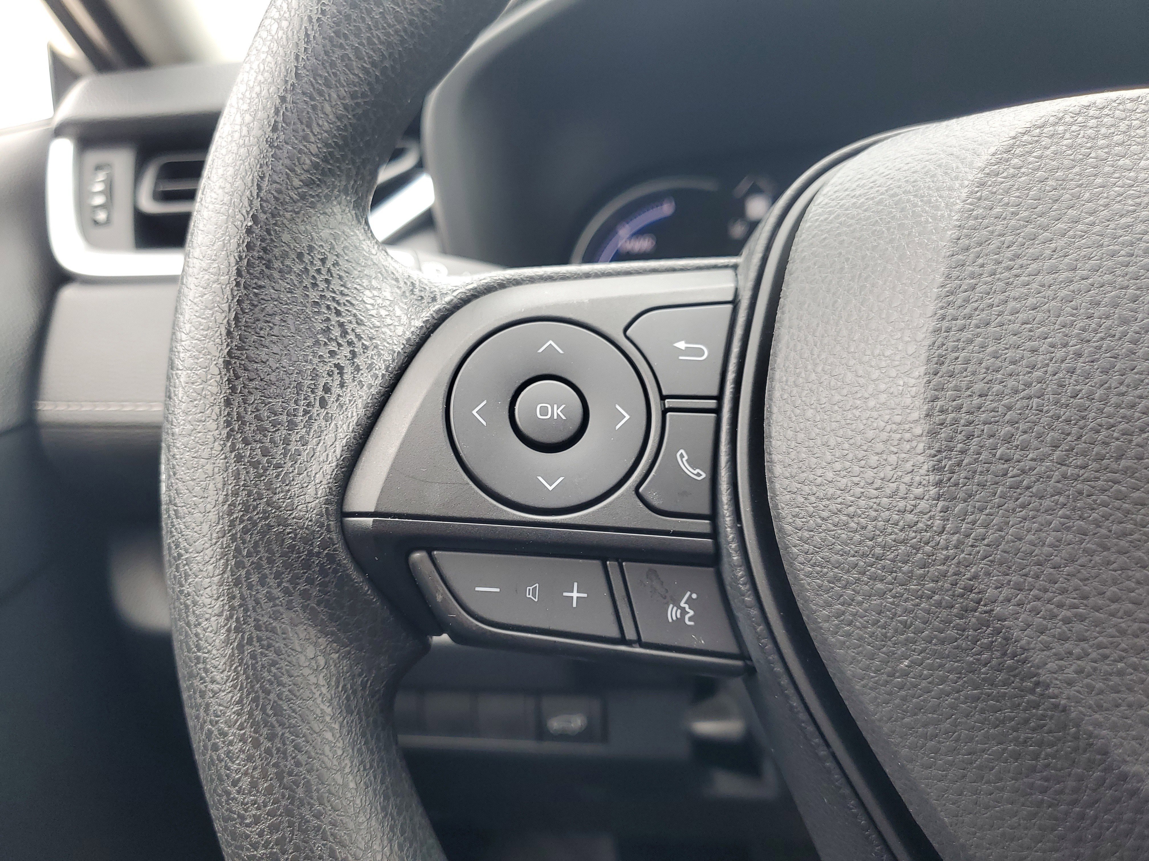 Certified 2025 Toyota RAV4 XLE image 24