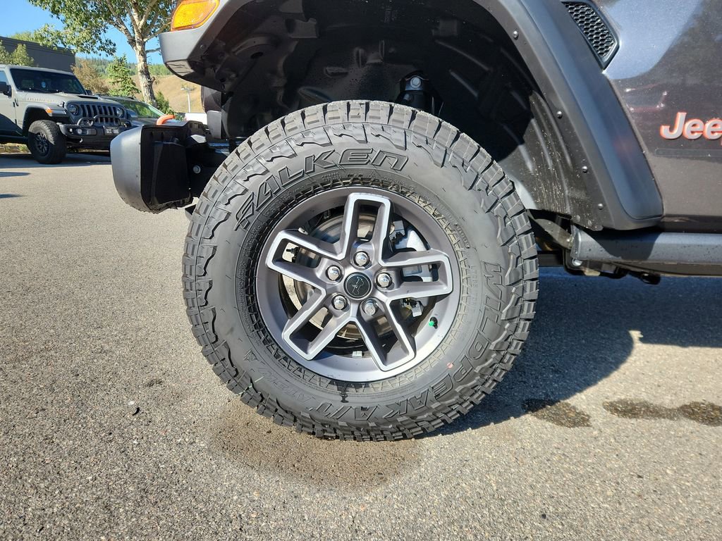 New 2025 Jeep Gladiator Mojave w/ Convenience Group image 24