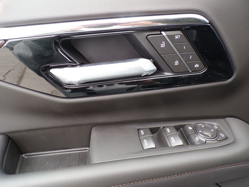 New 2026 Chevrolet Tahoe High Country AWD/4WD image 23