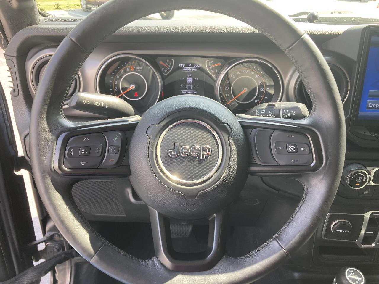 Used 2018 Jeep Wrangler Unlimited Sport S image 18