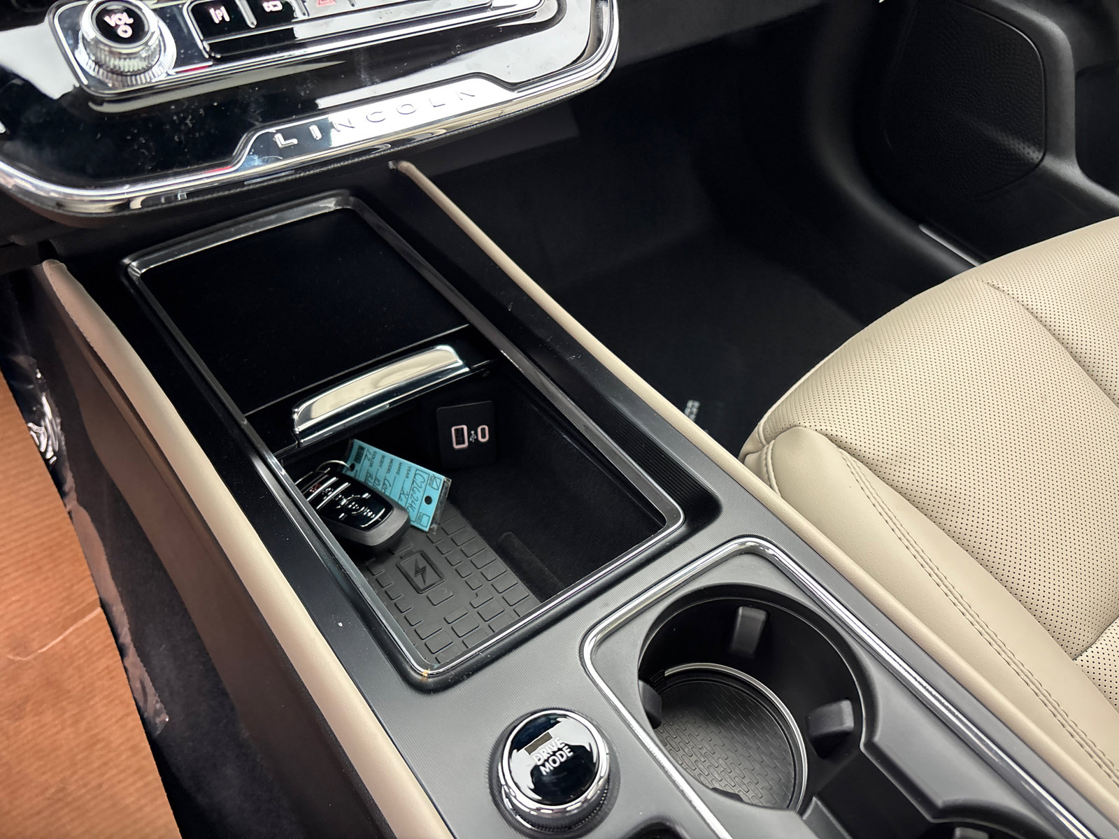 New 2026 Lincoln Corsair Premiere image 23