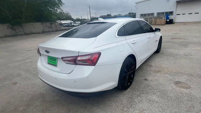 Used 2022 Chevrolet Malibu LT w/ Redline Edition image 8