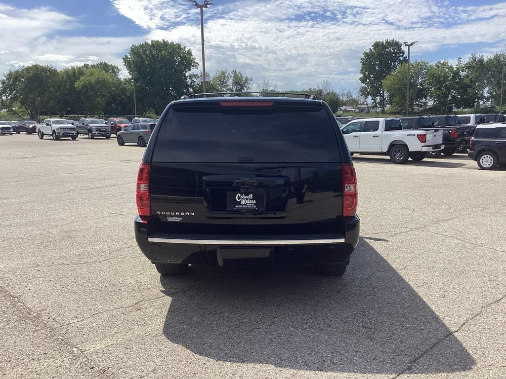 Used 2014 Chevrolet Suburban LTZ AWD/4WD image 4
