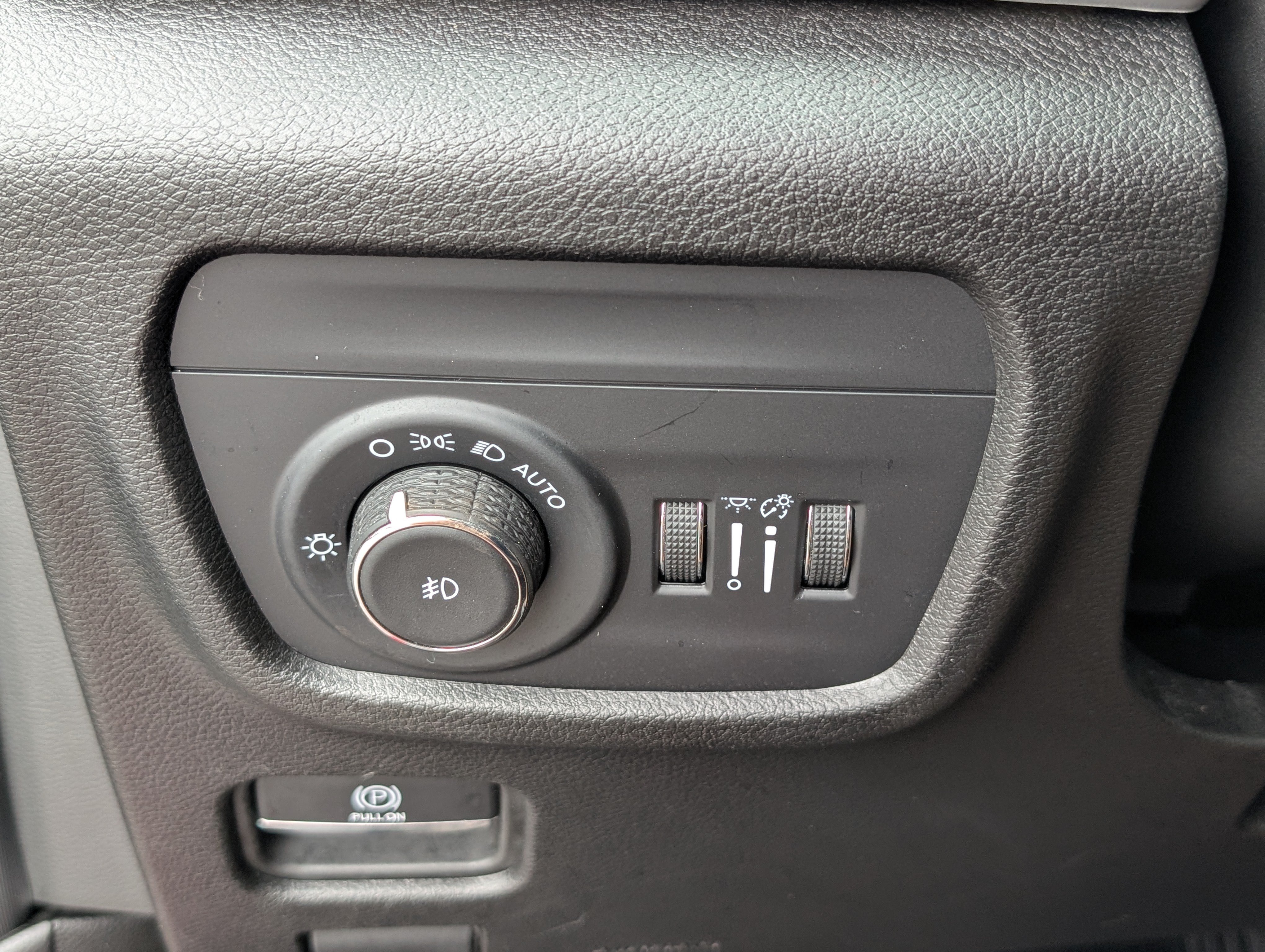 Used 2024 Jeep Grand Cherokee Limited AWD/4WD image 22