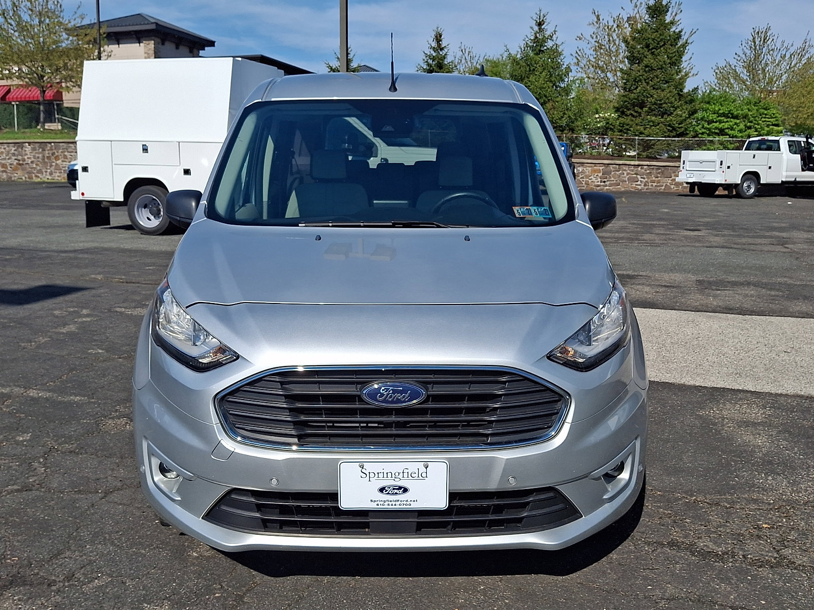 Used 2022 Ford Transit Connect XLT image 2