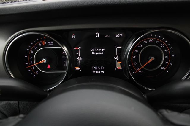 Used 2021 Jeep Gladiator Willys AWD/4WD image 8