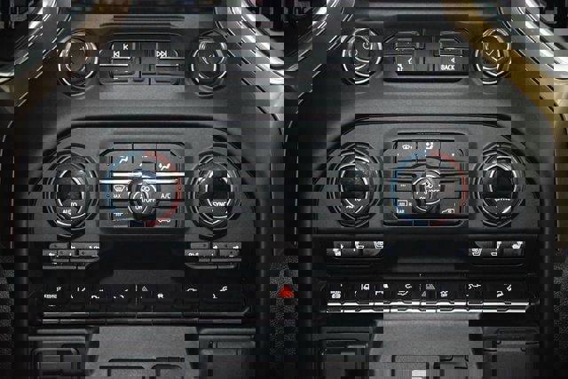 Used 2022 Chevrolet Silverado 2500 High Country w/ Safety Package II image 26