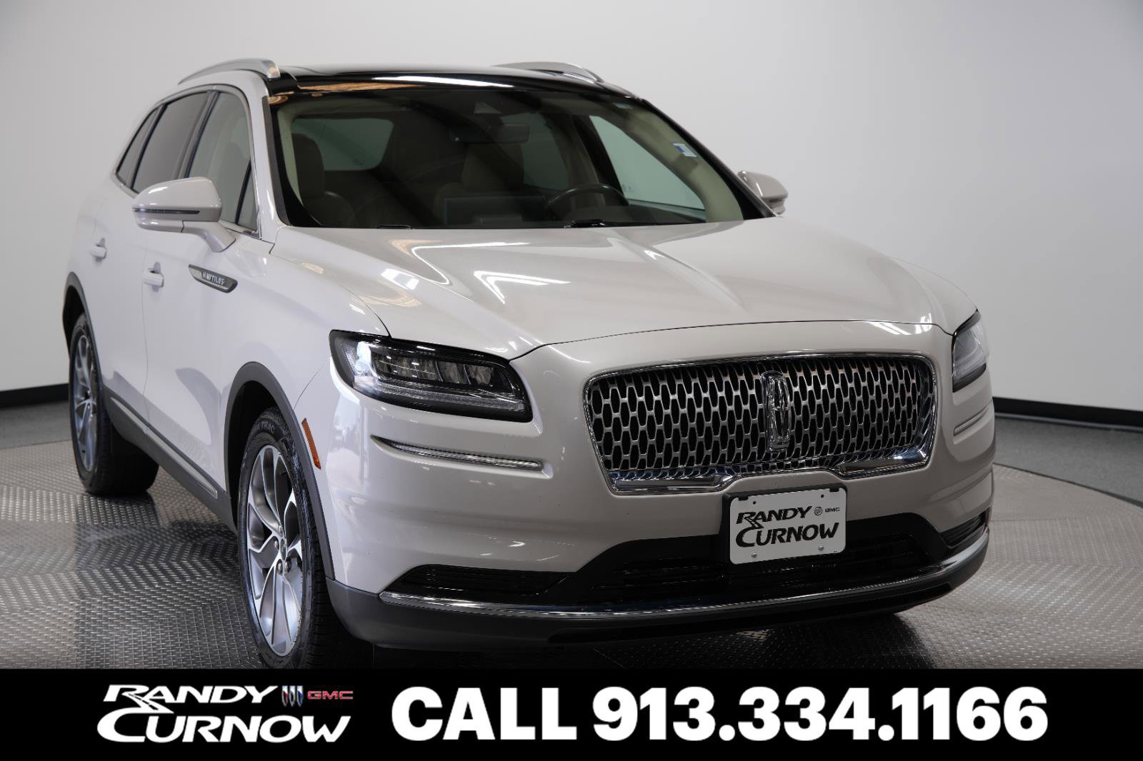 Used 2022 Lincoln Nautilus Reserve image 1