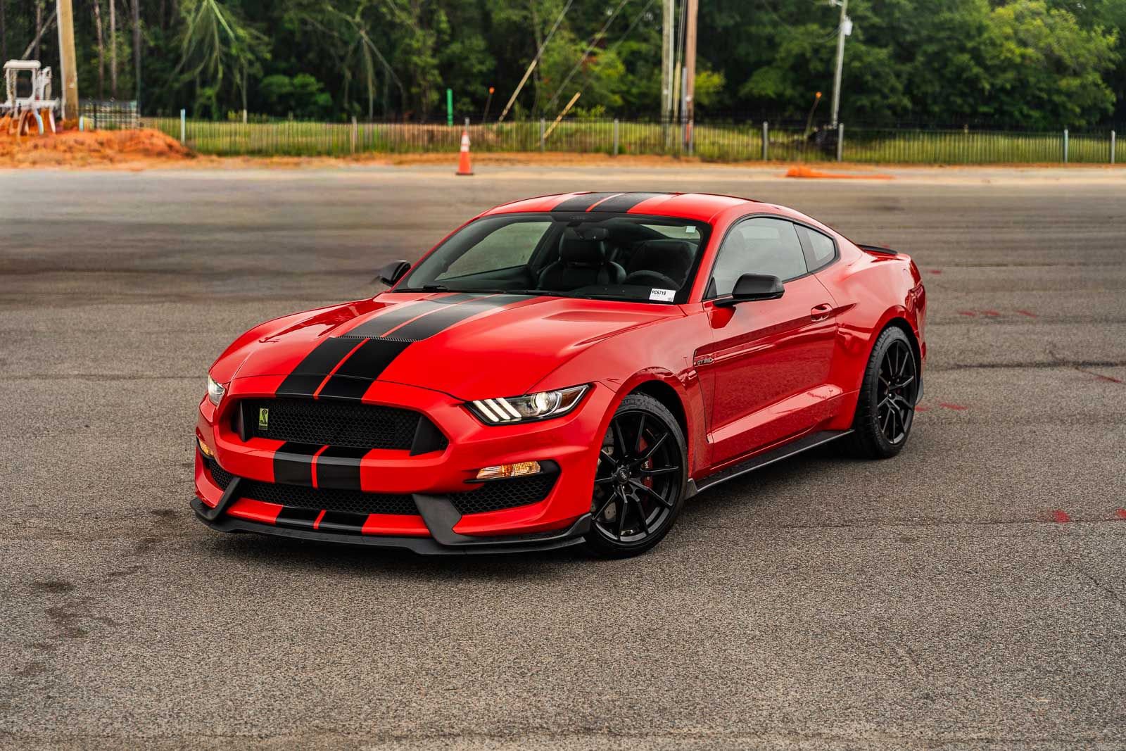 Used 2016 Ford Mustang Shelby GT350 w/ Technology Package RWD image 9