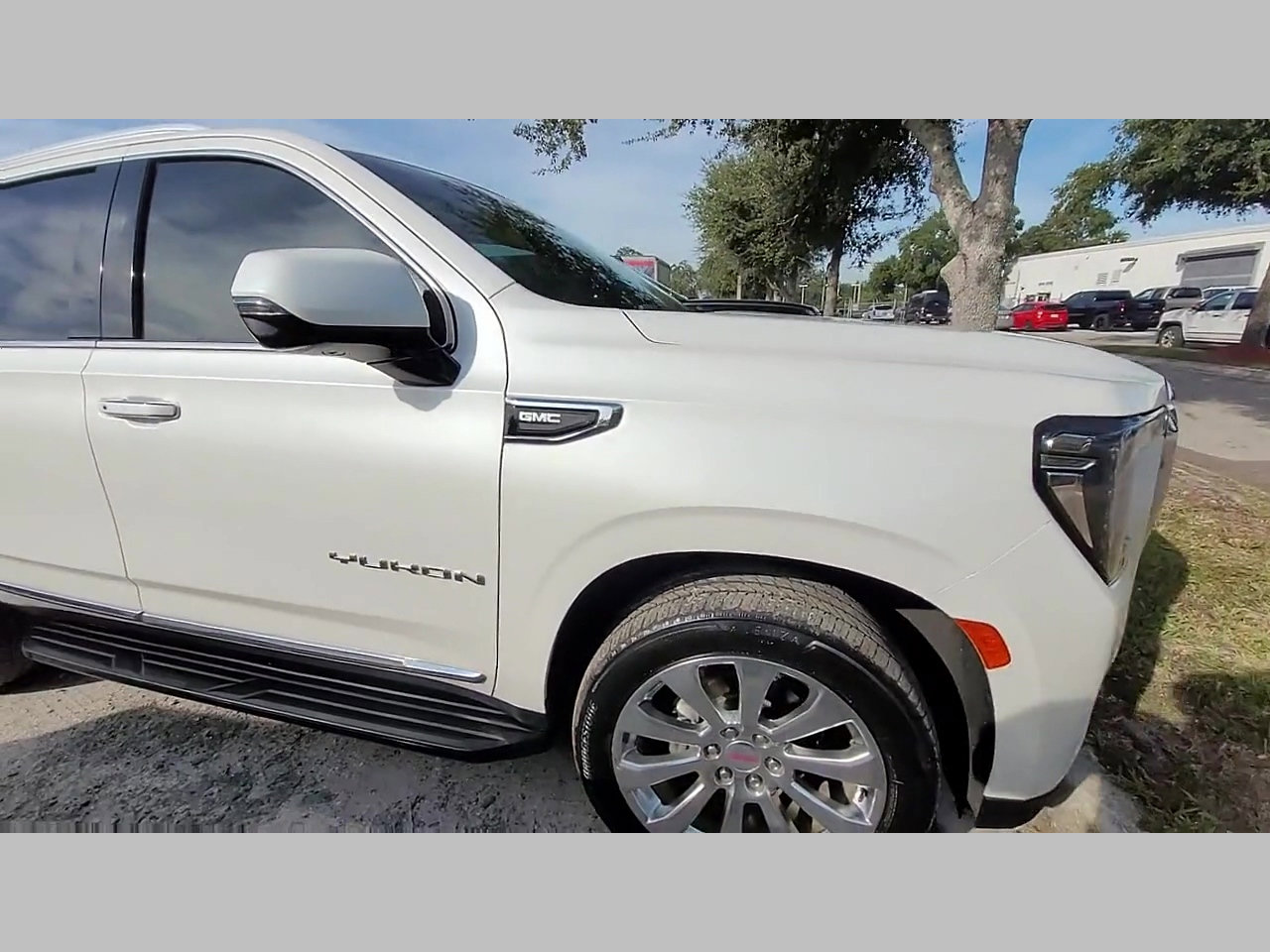Used 2021 GMC Yukon SLT w/ SLT Luxury Plus Package image 25