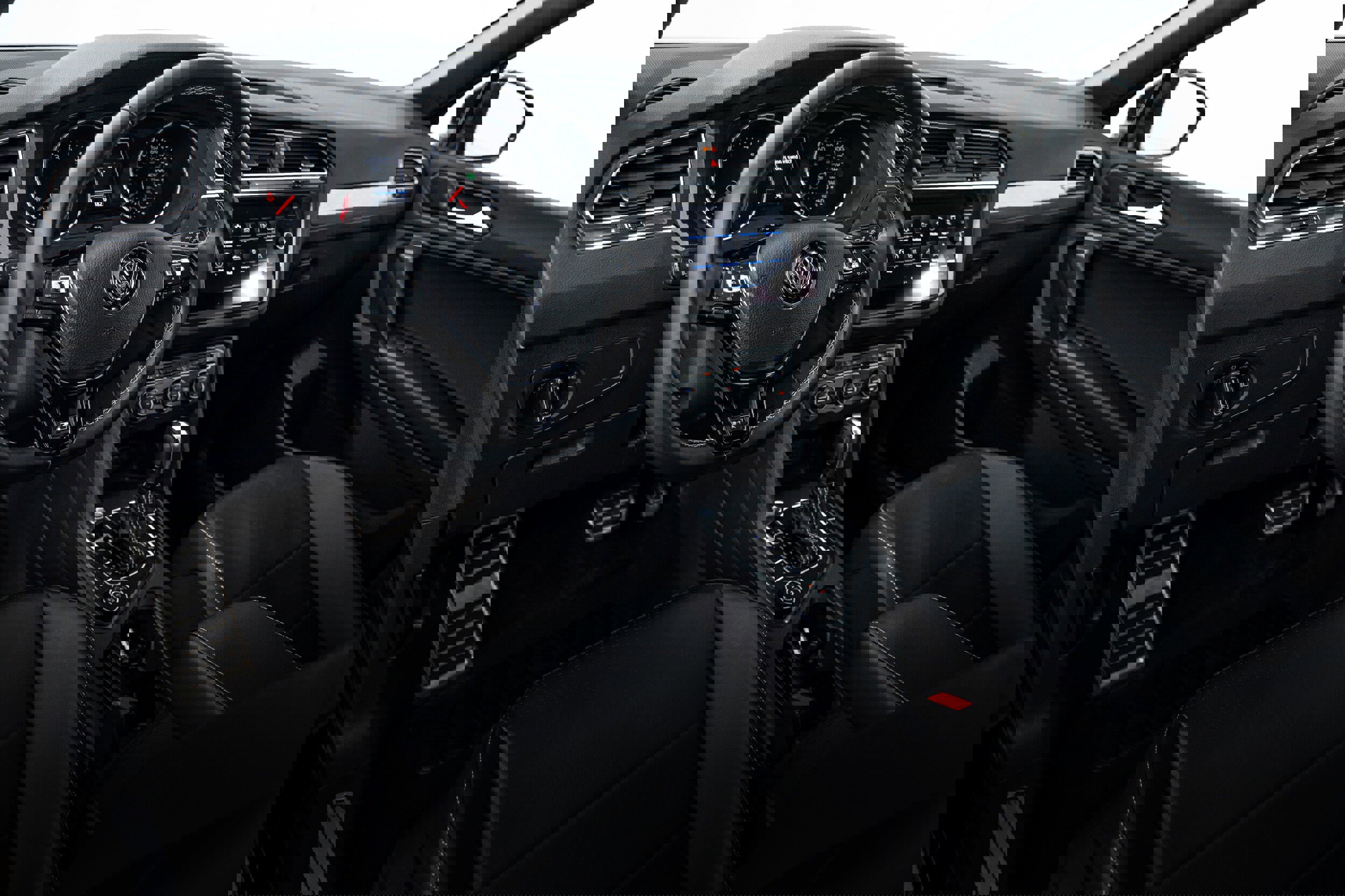 Used 2021 Volkswagen Tiguan SE R-Line image 10