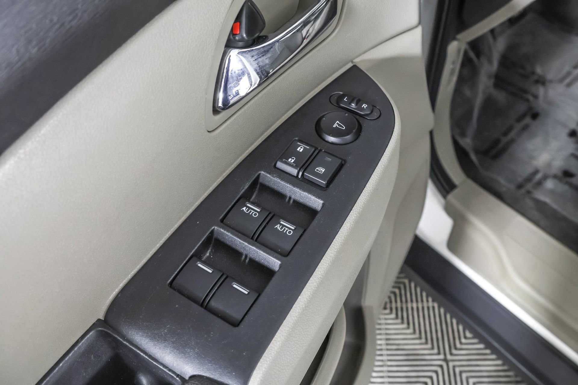 Used 2016 Honda Odyssey EX-L image 36