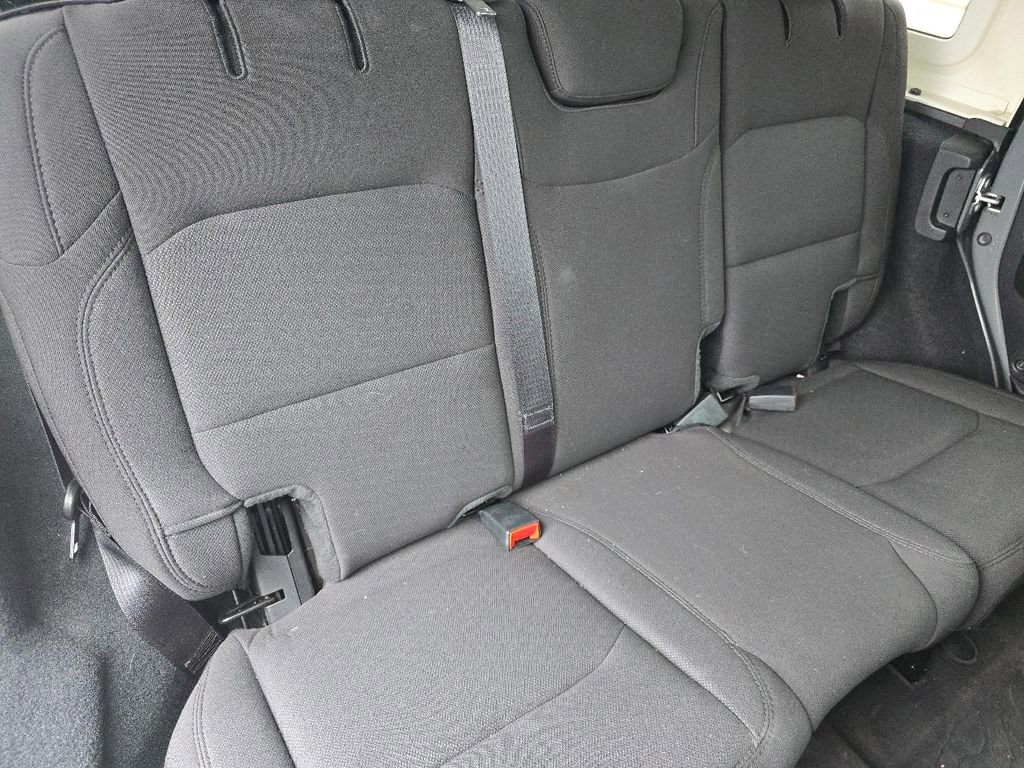 Used 2023 Jeep Wrangler Sport S image 17