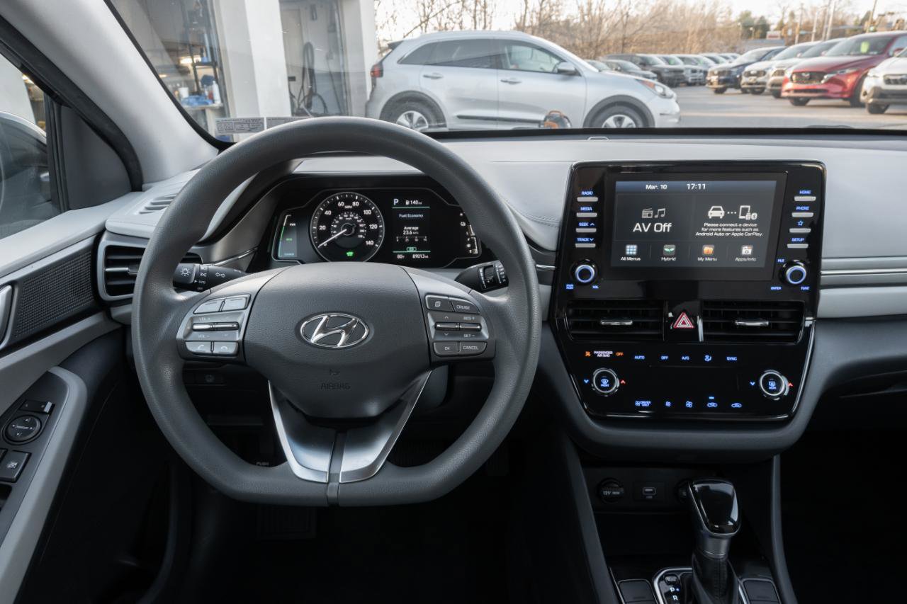 Used 2020 Hyundai Ioniq Blue FWD image 21