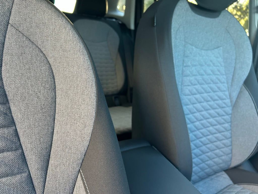 Used 2025 Volkswagen Tiguan S image 37