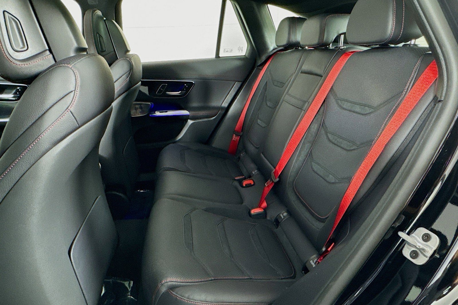 New 2025 Mercedes-Benz GLC 43 AMG 4MATIC image 7