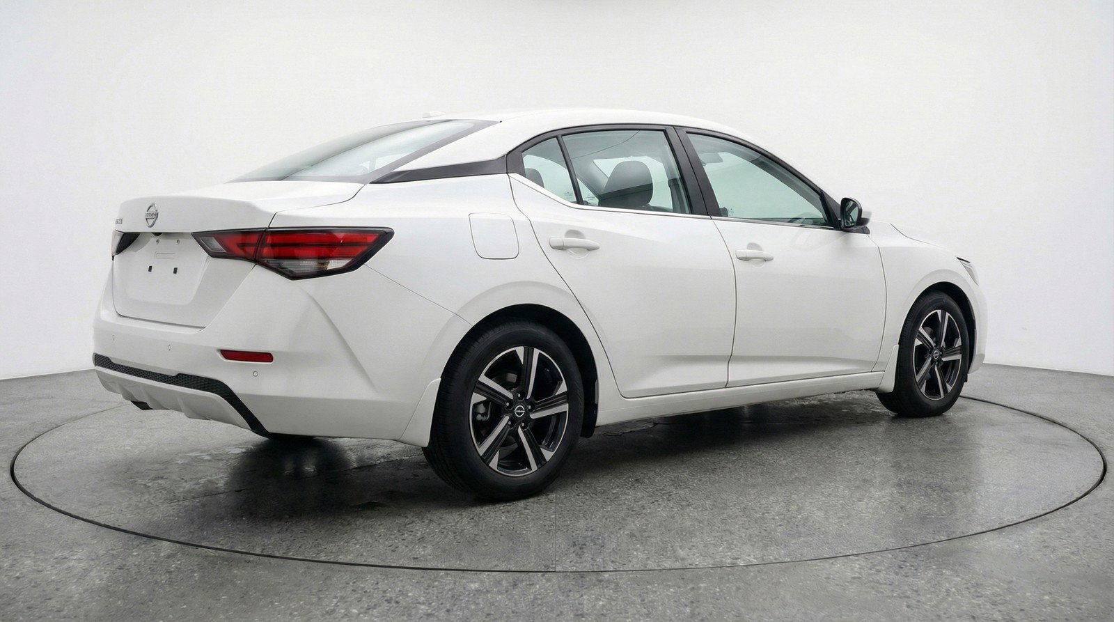 Used 2025 Nissan Sentra SV FWD image 9