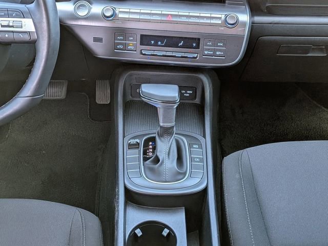 Certified 2025 Hyundai Kona SEL FWD image 19