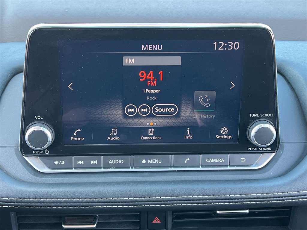 Used 2023 Nissan Rogue S image 17