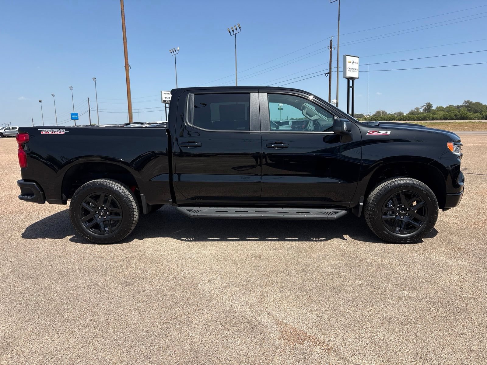 New 2026 Chevrolet Silverado 1500 LT Trail Boss w/ LT Trail Boss Premium Package AWD/4WD image 7