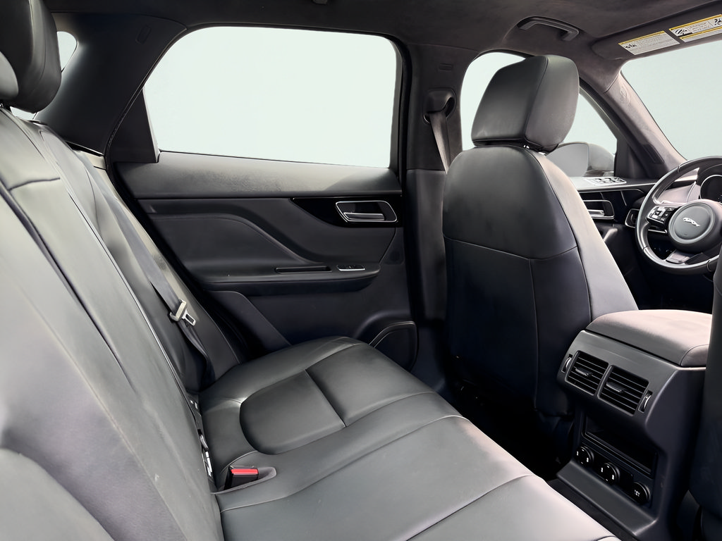 Used 2020 Jaguar F-PACE Premium AWD/4WD image 25