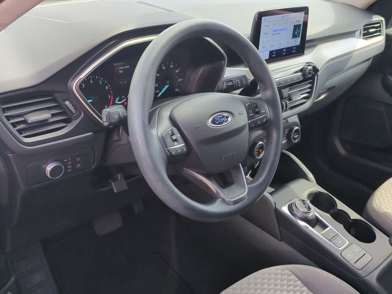 Used 2020 Ford Escape SE AWD/4WD image 2