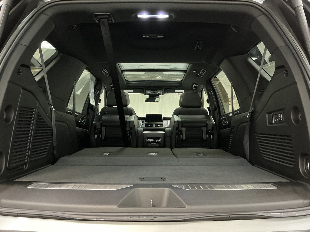 Used 2024 GMC Yukon AT4 AWD/4WD image 25