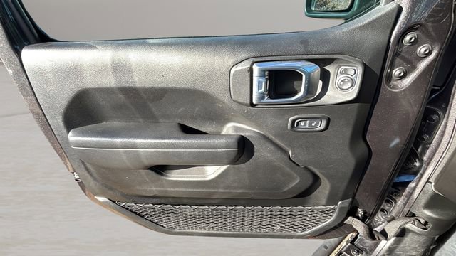 Used 2022 Jeep Gladiator Sport image 17