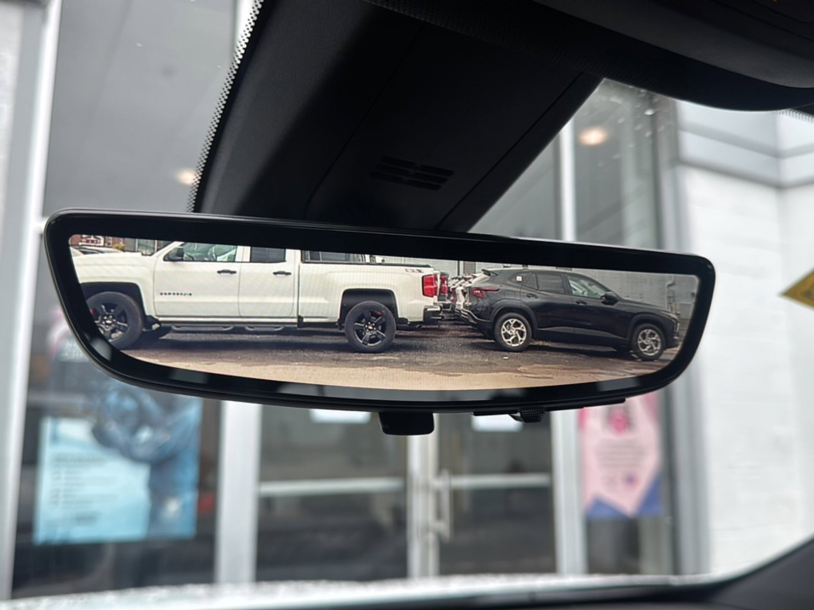 Used 2023 Chevrolet Traverse High Country FWD image 45