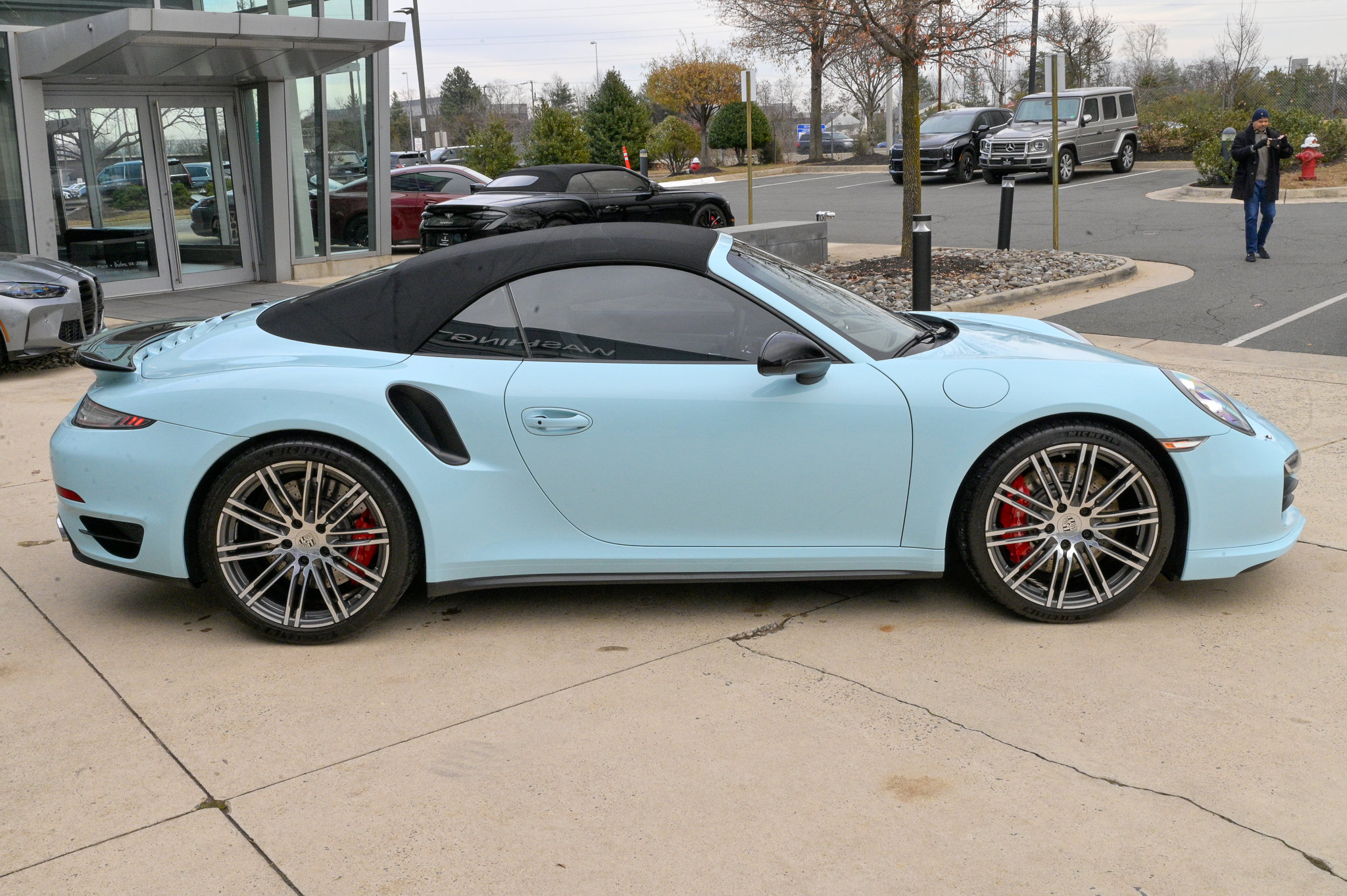 Used 2015 Porsche 911 Turbo image 4