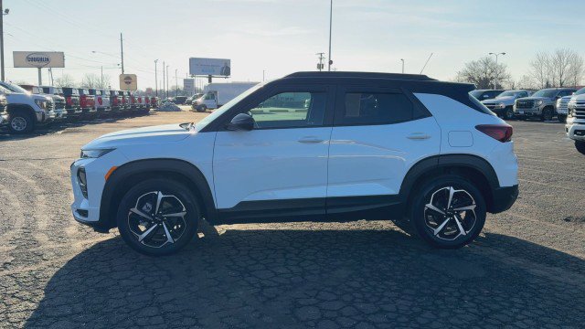 Certified 2022 Chevrolet TrailBlazer RS w/ Sun and Liftgate Package image 5