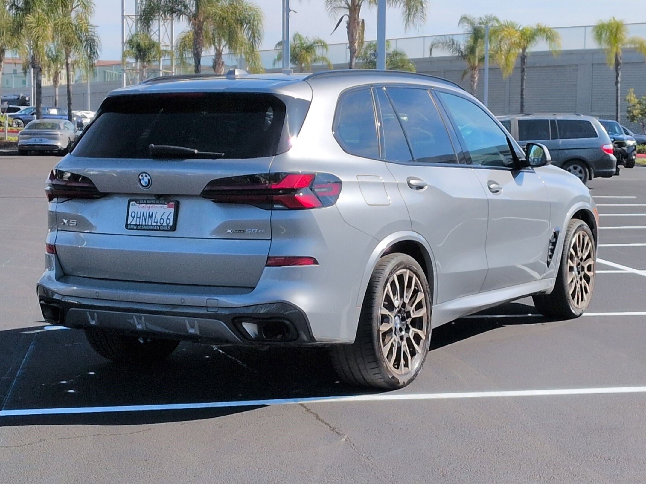 Certified 2024 BMW X5 xDrive50e w/ Executive Package image 10