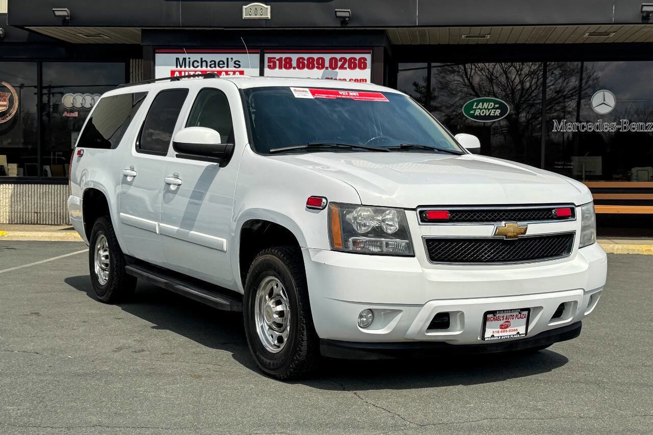 Used 2007 Chevrolet Suburban 2500 LT AWD/4WD image 1