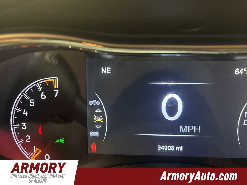 Used 2020 Jeep Grand Cherokee Laredo w/ 18" Wheel & 8.4" Radio Group image 14