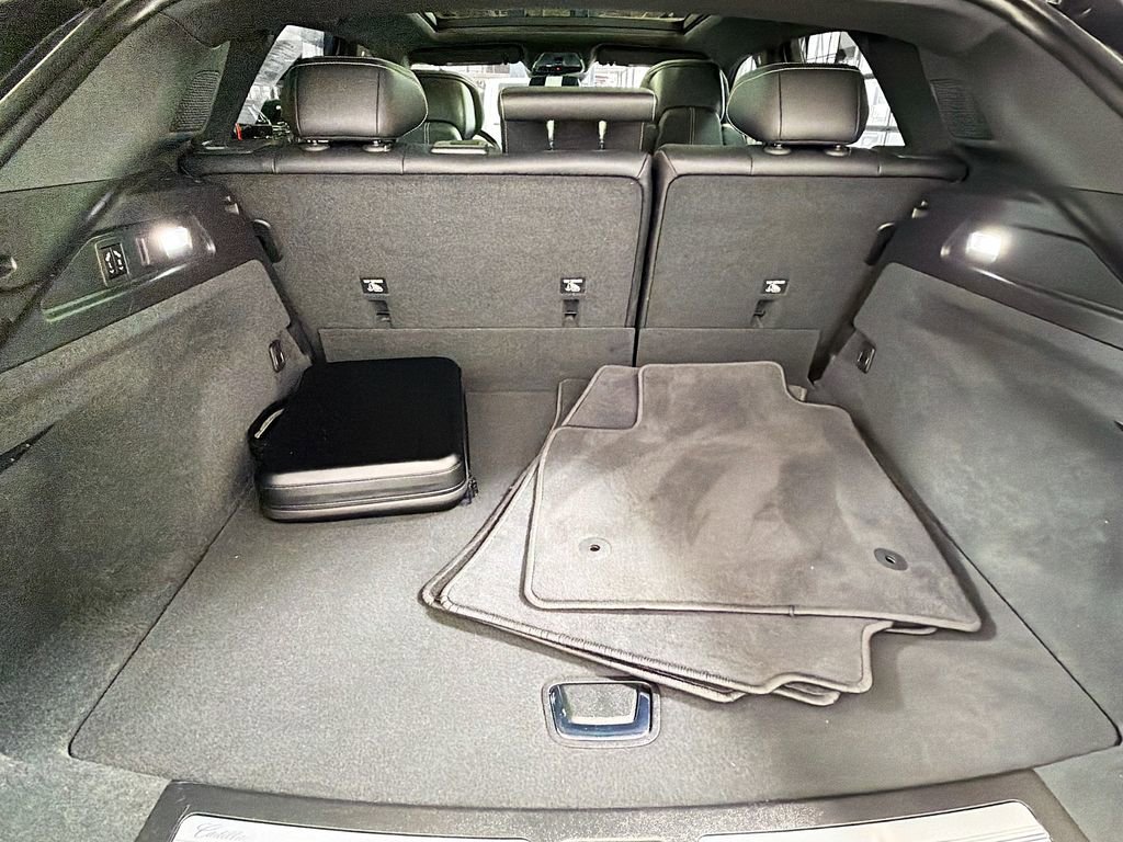 Used 2024 Cadillac Lyriq Luxury image 27