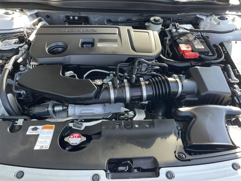 Used 2018 Honda Accord Touring image 27