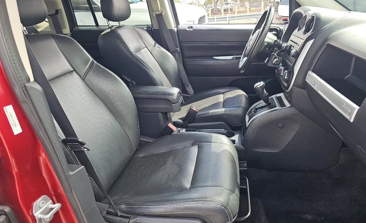 Used 2016 Jeep Compass High Altitude image 8