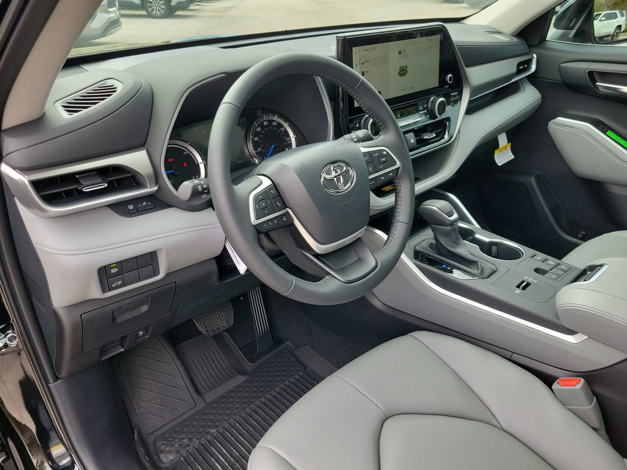 New 2026 Toyota Highlander XLE image 17