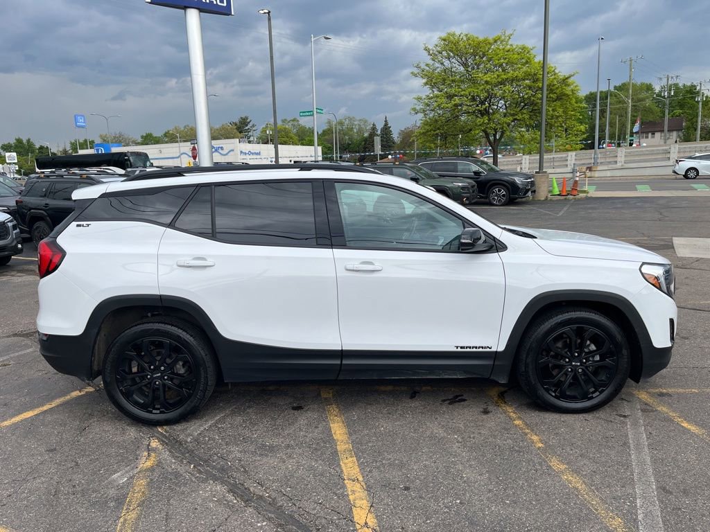 Used 2020 GMC Terrain SLT w/ Elevation Edition FWD image 4