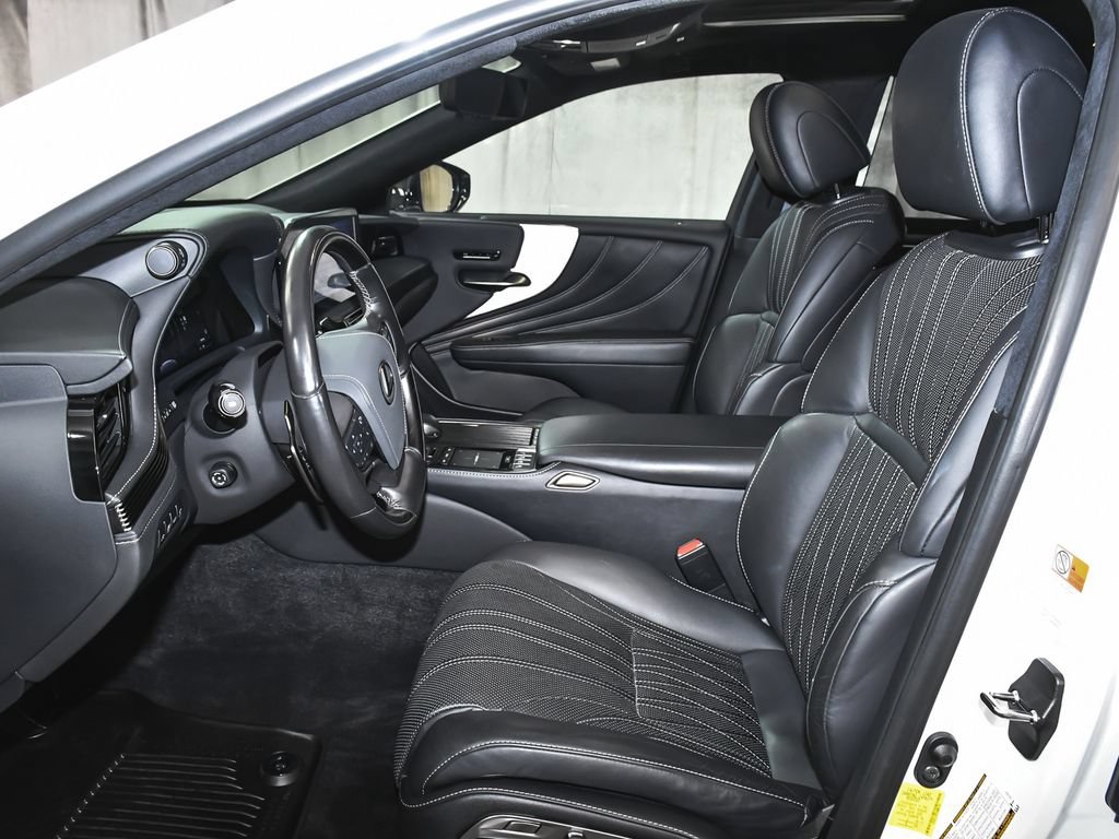 Used 2022 Lexus LS 500h AWD w/ Luxury Package image 55