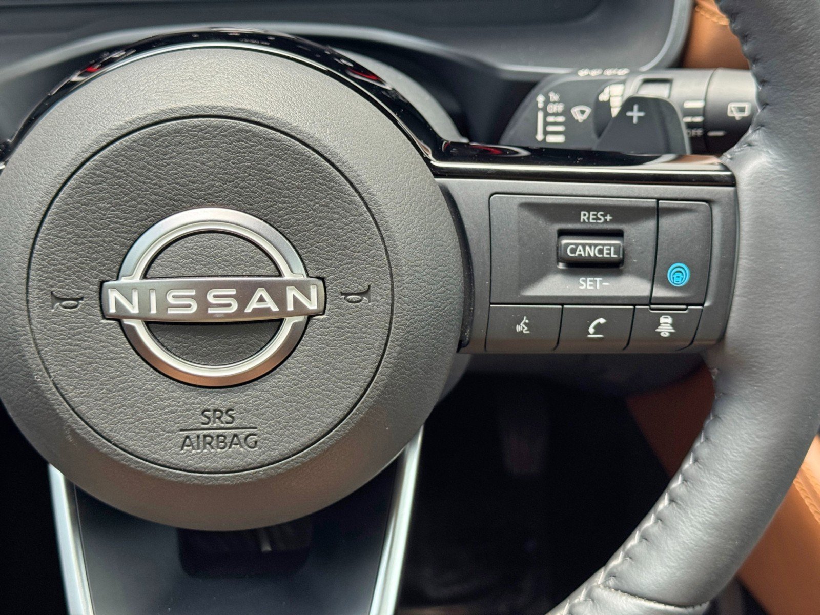 Used 2024 Nissan Rogue Platinum AWD/4WD image 21