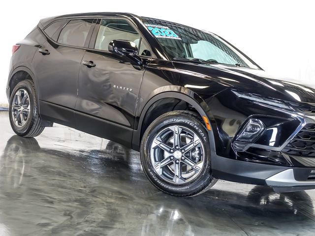 Certified 2023 Chevrolet Blazer LT w/ Driver Confidence Package image 5