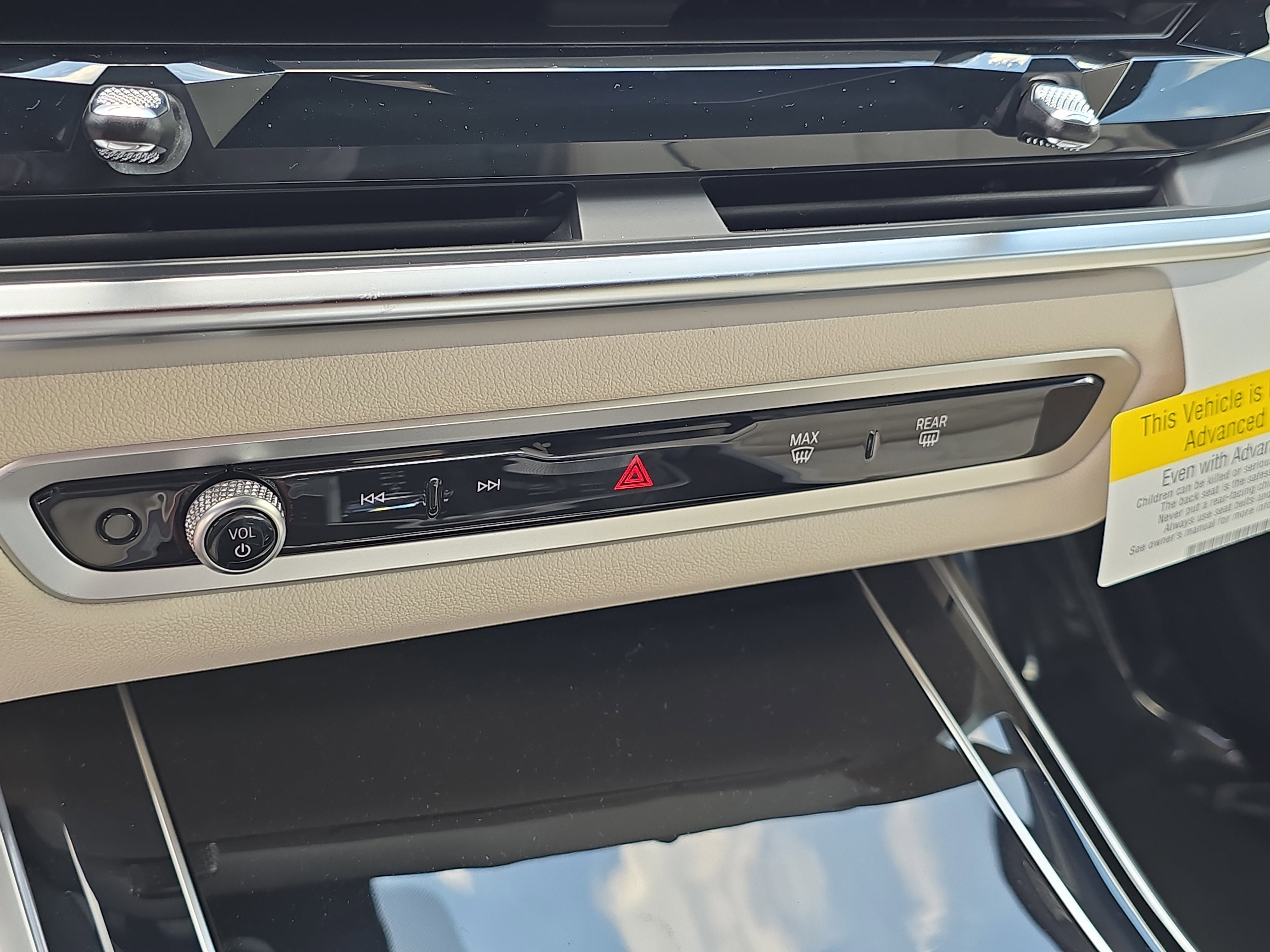 New 2026 BMW X7 M60i image 29